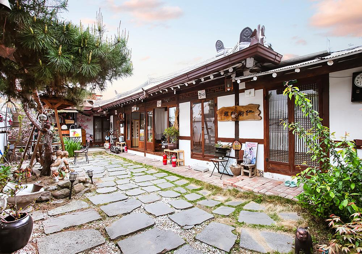Exterior & Views 3, Jeonju Jeindang Pungnamdong Branch Pension, Jeonju