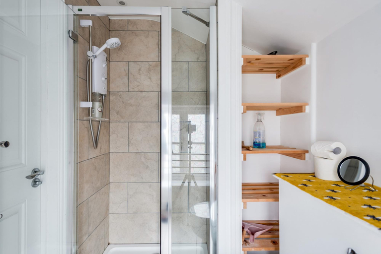 Bathroom, The Mews - 1BR Studio in Jericho Near City Centre, Oxfordshire