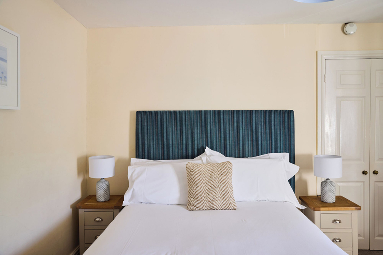 Bedroom 3, Rashleigh Arms, Cornwall