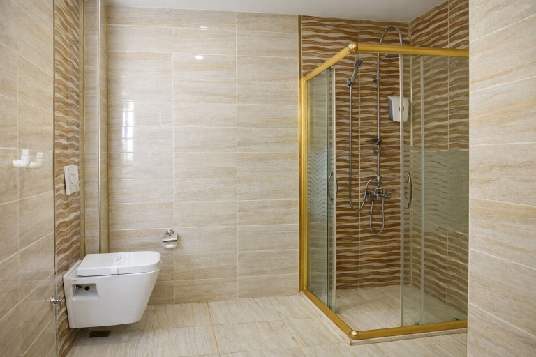 Bathroom 2, THE CITY WALLS SUIT OTEL, Merkez