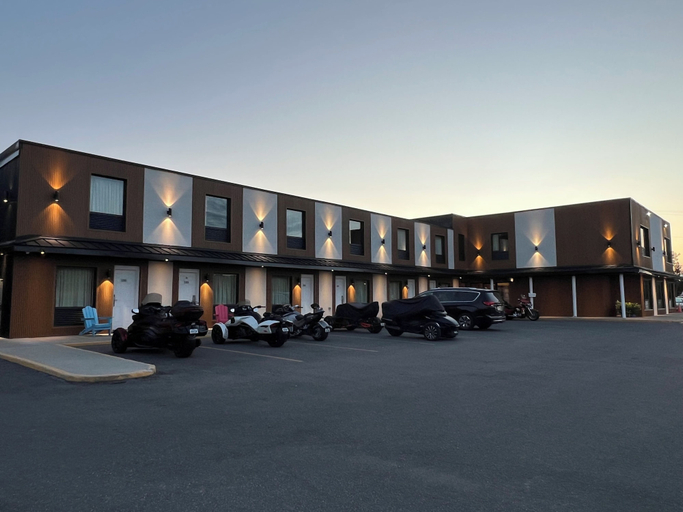 Exterior & Views 2, Motel 6 Sudbury, ON, Greater Sudbury