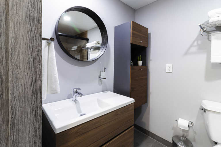 Bathroom 3, Arboleda 5, Silao