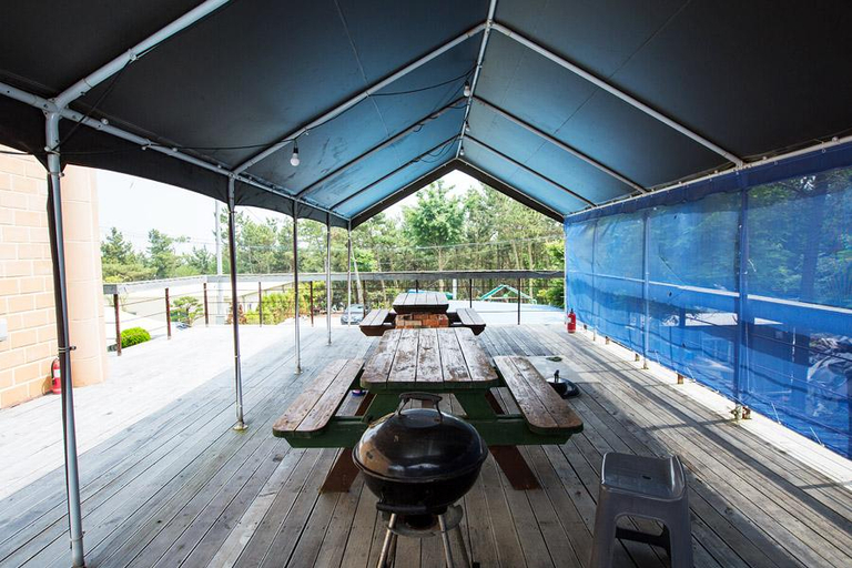 Others 3, Taean Lunasol Pension, Taean