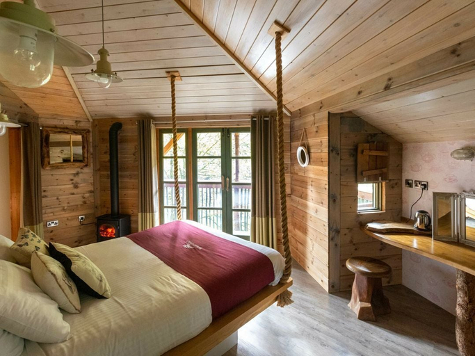 Room 3, Deerpark Cornwall - Forest Holidays, Cornwall