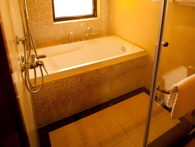 Bathroom 4, Century Grand, Sanya