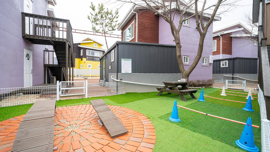 Exterior & Views 5, Gyeongju Somma Dog Pool Villa, Gyeongju