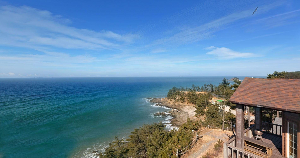 Others 3, Taean Blue Lagoon Pension, Taean