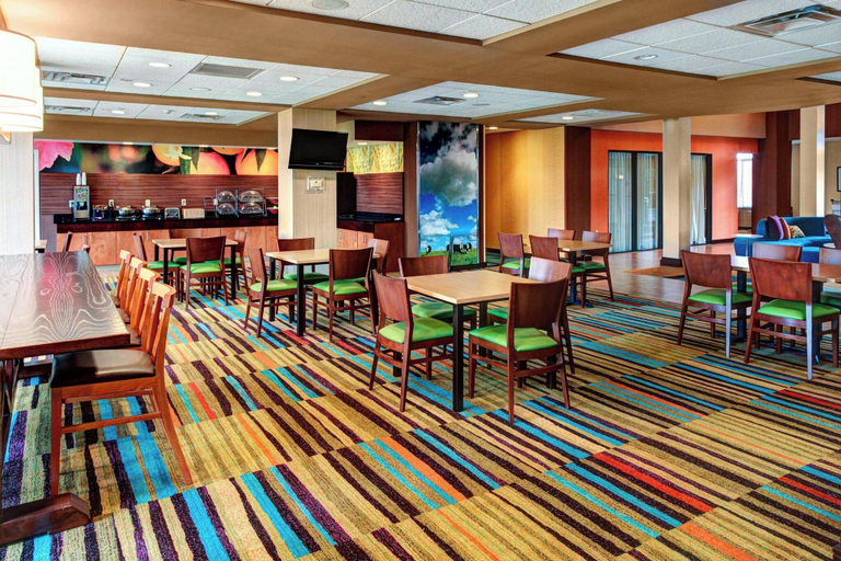 Food & Drinks 5, Fairfield by Marriott Inn & Suites Anniston Oxford, Calhoun