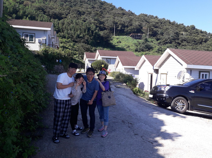 Exterior & Views 1, Tongyeong Yokji Iris Pension, Tongyeong
