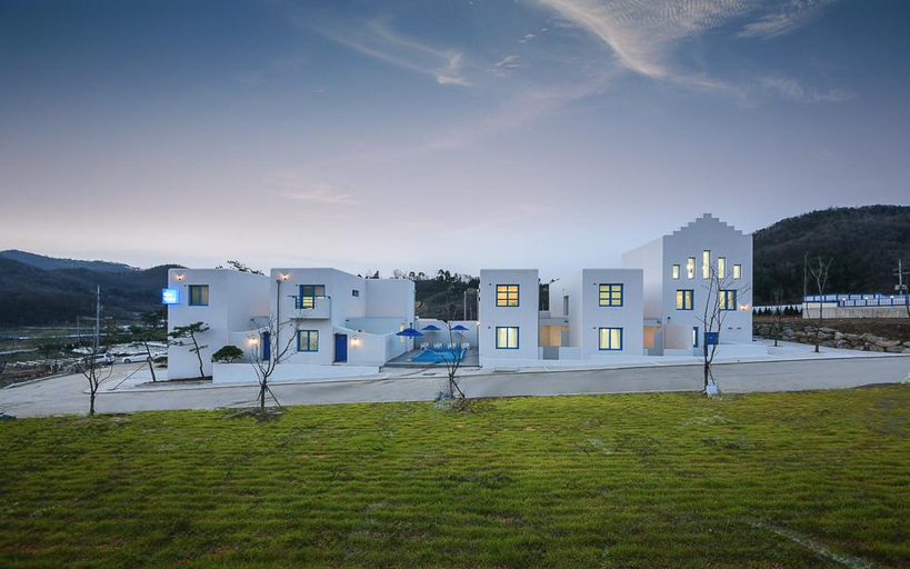 Exterior & Views 4, Cheongju Blue Story Pension, Goesan