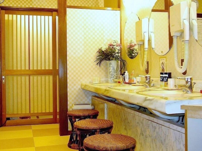 Bathroom, Chuo Hotel, Chikuma
