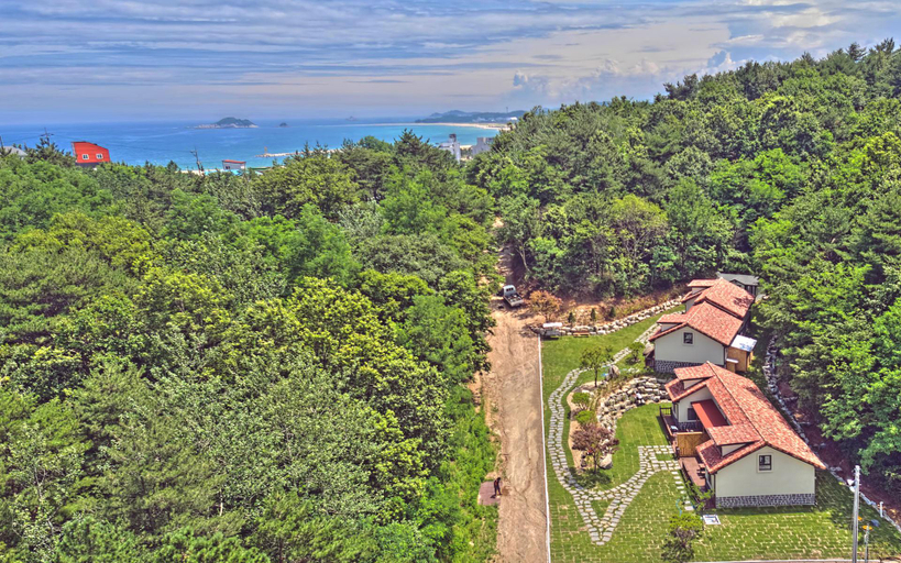 Others 2, Goseong Seonyudam Sea House Pension, Goseong