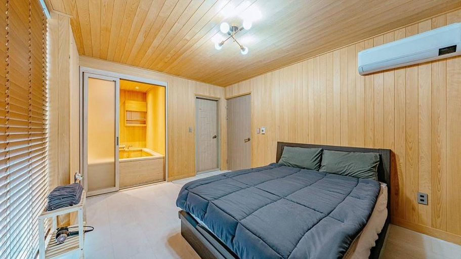 Bedroom, Gapyeong Chris World Pension, Chuncheon