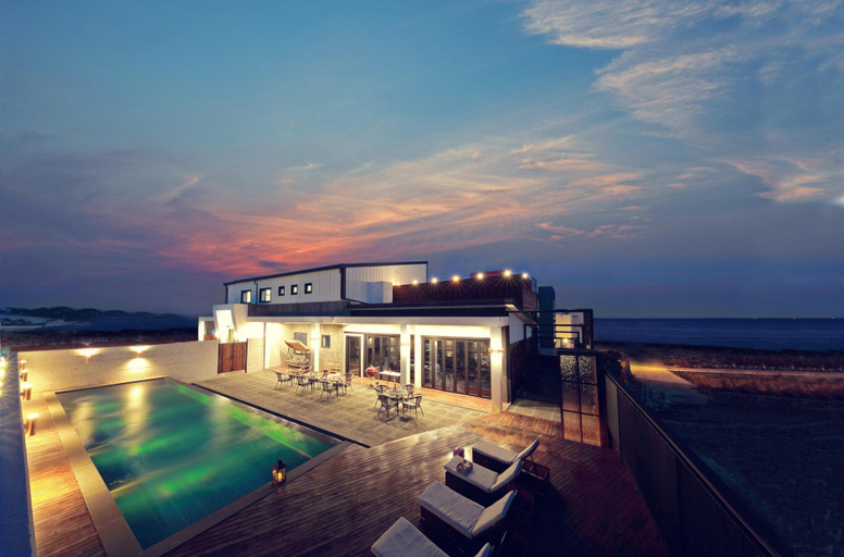 Exterior & Views 4, Pohang Sea Class Pool Villa Pension, Pohang