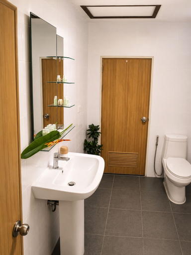 Bathroom 4, Vanara Bungalows, Koh Chang