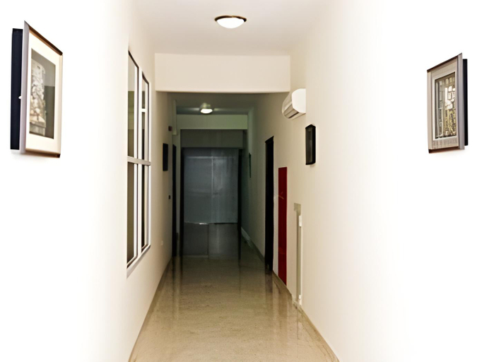 Others 4, Royal Hotel Apartments, Muscat