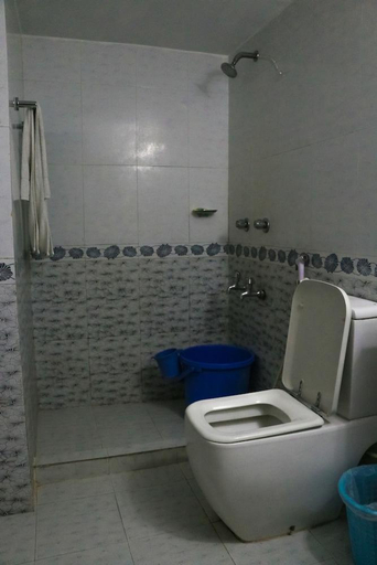 Bathroom 3, Hotel the Rahamania International, Dhaka