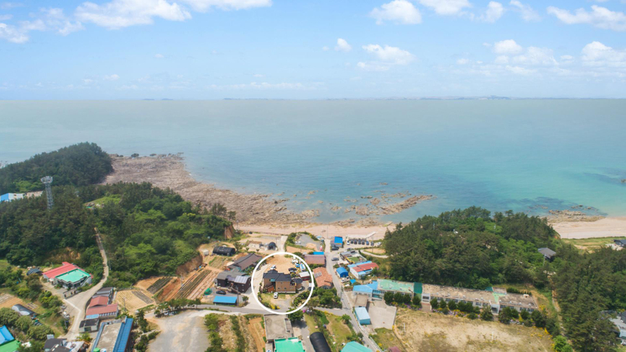 Others 5, Taean Cherbourg Ocher Pension, Taean
