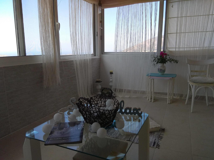 Food & Drinks, Outstanding Panoramic View, 10΄ Beach, 20΄ Airport, Attica