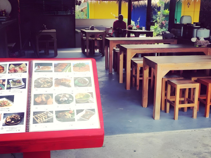 Food & Drinks 3, Wok & The Much Rooms Hostel, Ko Phangan