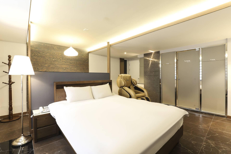 Bedroom 3, View of Igok-dong, Daegu, Chilgok