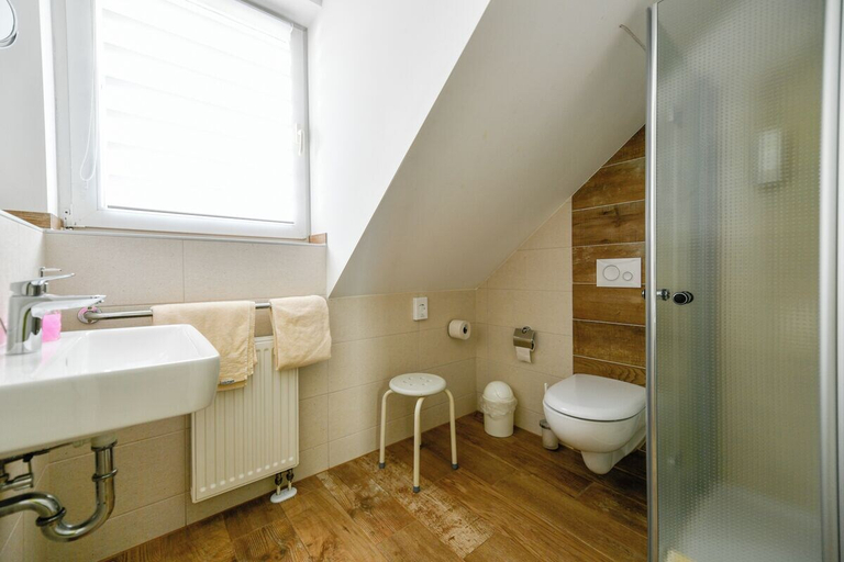 Bathroom 5, Hotel Zum Stern, Spree-Neiße