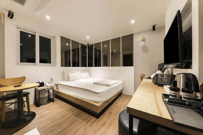 Bedroom 4, Jinju Ace, Jinju