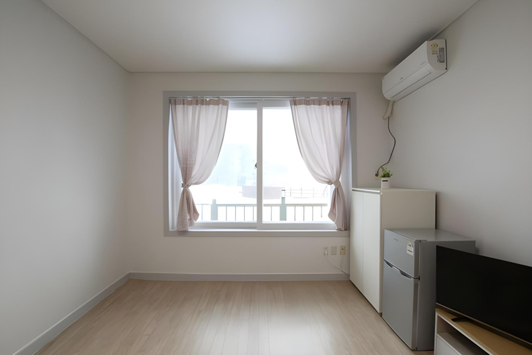 Others 5, Taean (Anmyeondo) Kkotji Sunset Pension, Taean