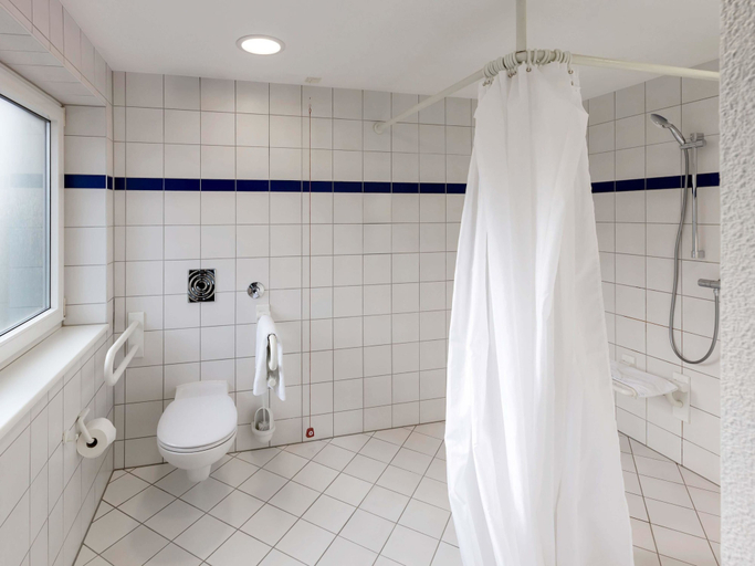 Bathroom 5, B&B Hotel Fulda-Hbf, Fulda