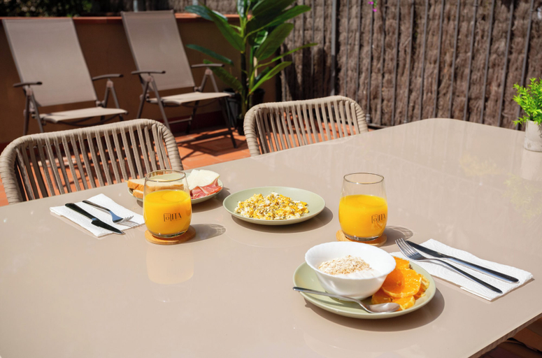 Food & Drinks 4, Casa Lolita Guesthouse, Barcelona