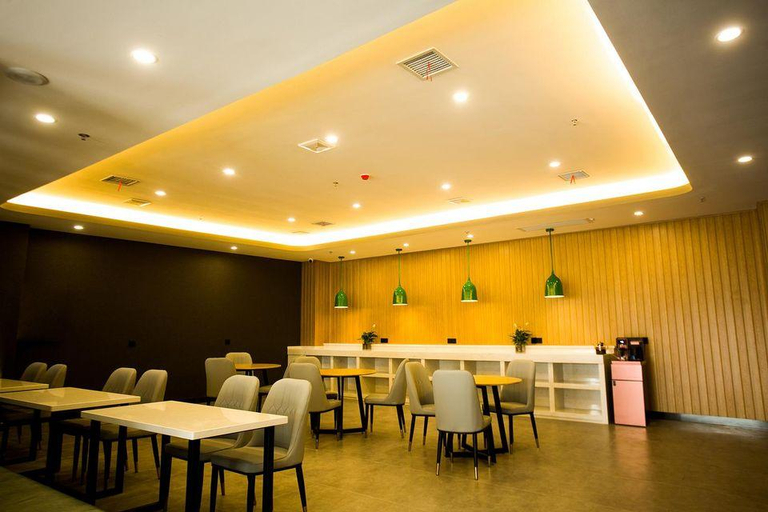 Food & Drinks, U Plus Hotel (Xi'an High-Speed Railway North Railway Station University Of Science And Technology), Xi'an