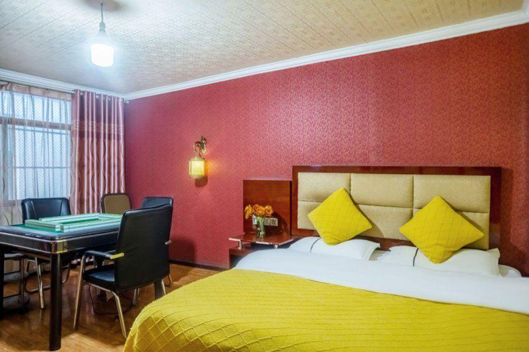 Bedroom 2, Yixin Business Hotel, Lijiang