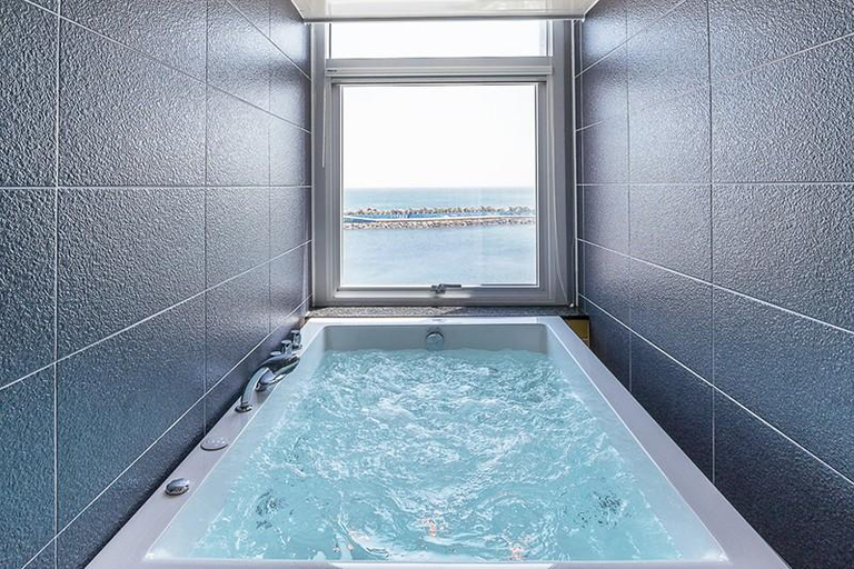 Bathroom 4, Pohang Happy Together Pension, Pohang
