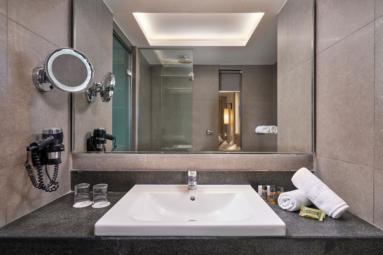 Bathroom 5, White Rocks Hotel Kefalonia, Ionian Islands