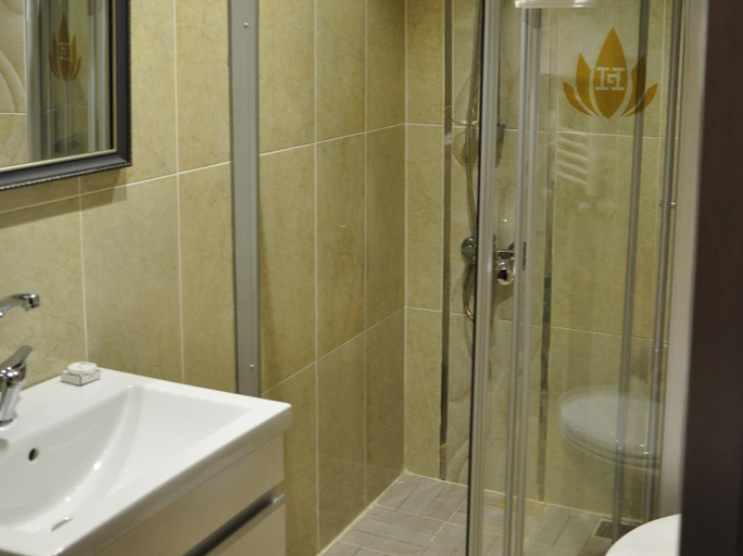 Bathroom, Guest House Harbiye, Şişli