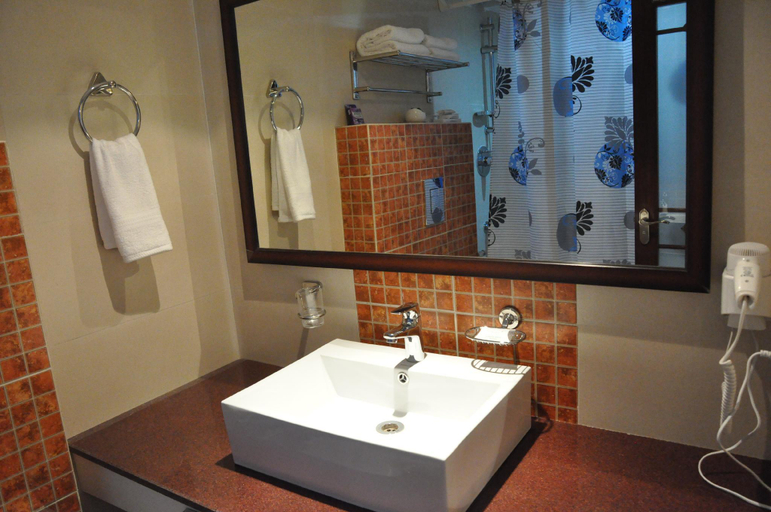 Bathroom 2, Hotel Silk Route, Kamrup Metropolitan