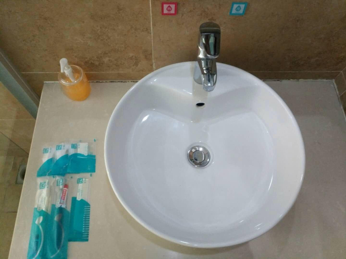 Bathroom 3, Pai Hotel Chongqing Longtou Temple Railway North, Chongqing