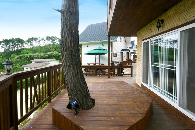Others 3, Yangyang Sea and Pine Pension, Yangyang