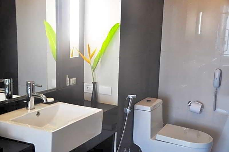 Bathroom 4, In Residence Bangkok Sukhumvit, Wattana