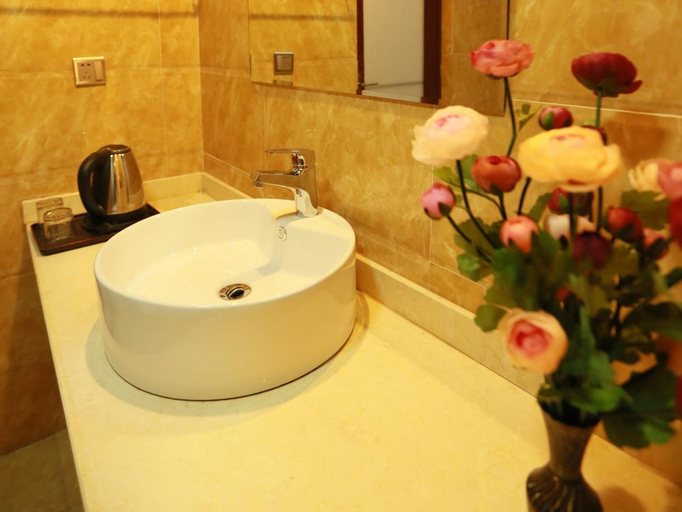 Bathroom 4, Jiuzhaigou Huajianji Inn, Ngawa Tibetan and Qiang