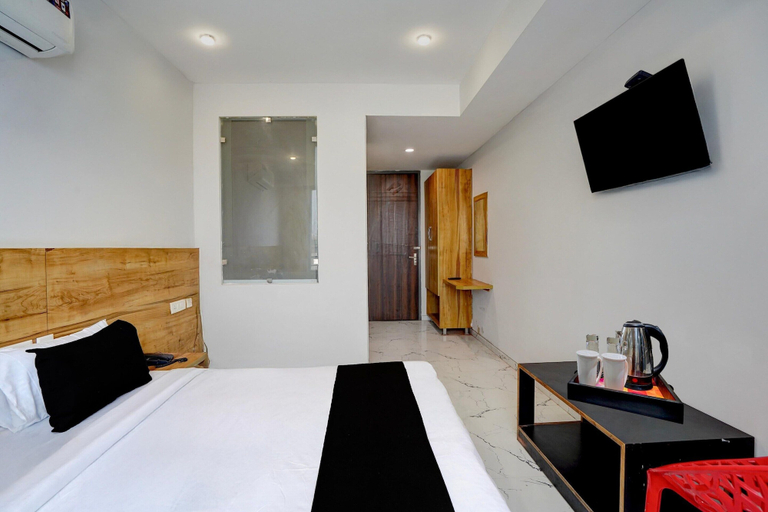 Room 5, Super Deluxe Room Old Railway Road, Gurgaon