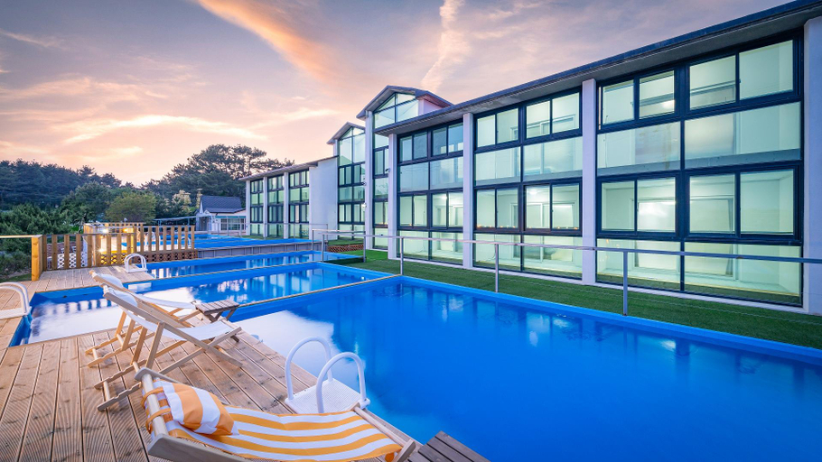 Sport & Beauty 3, Taean Cheongpodae Sunset Resort and Caravan, Taean