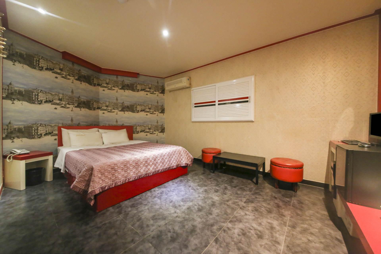 Bedroom 3, Hwaseong Bobos, Hwaseong