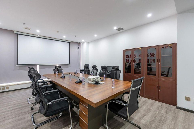Business Facilities, Super 8 Hotel (Ordos Kangbashi Bo Rong), Ordos