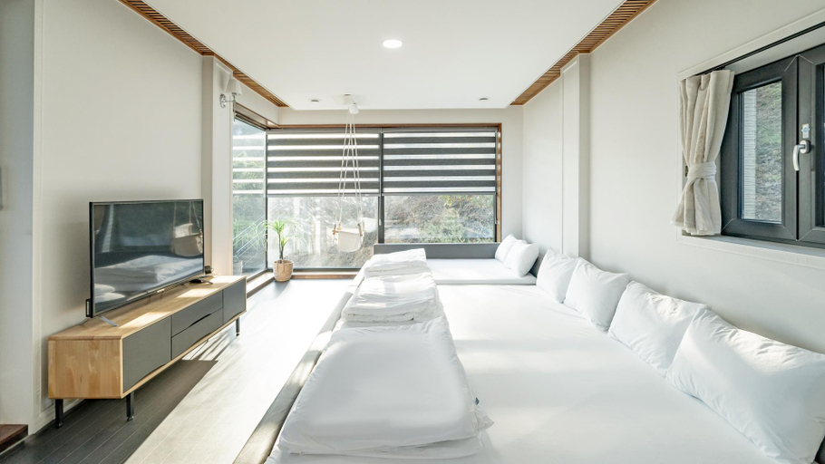 Bedroom 2, Hadong Pahadi Kids Pool Villa, Hadong
