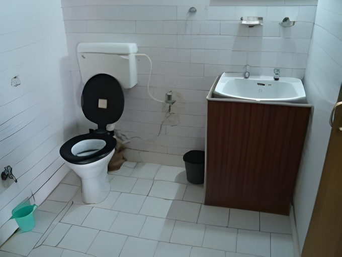 Bathroom, Hotel Asia Oasis Resorts, Udhampur