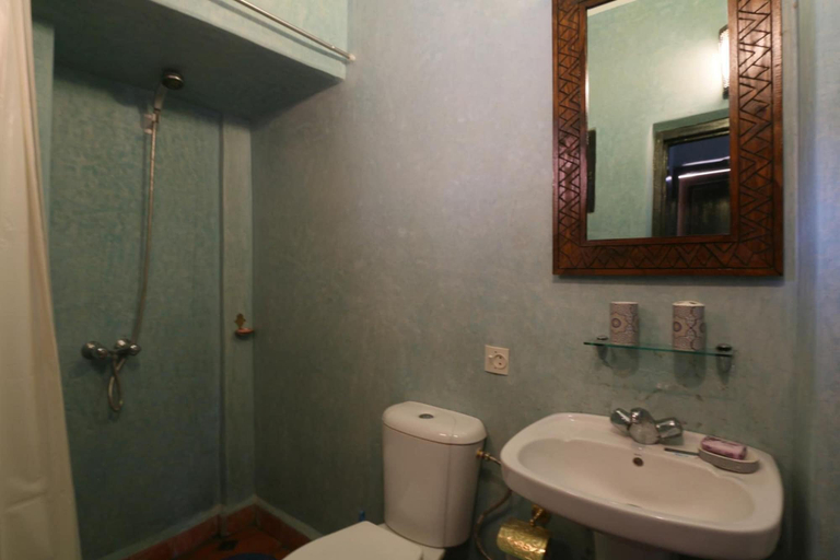 Bathroom, Hostel Dar Ben Youssef, Marrakech
