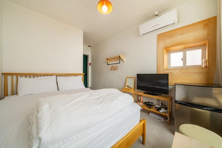 Bedroom 2, Gangneung Jumunjin Stay, Gangneung