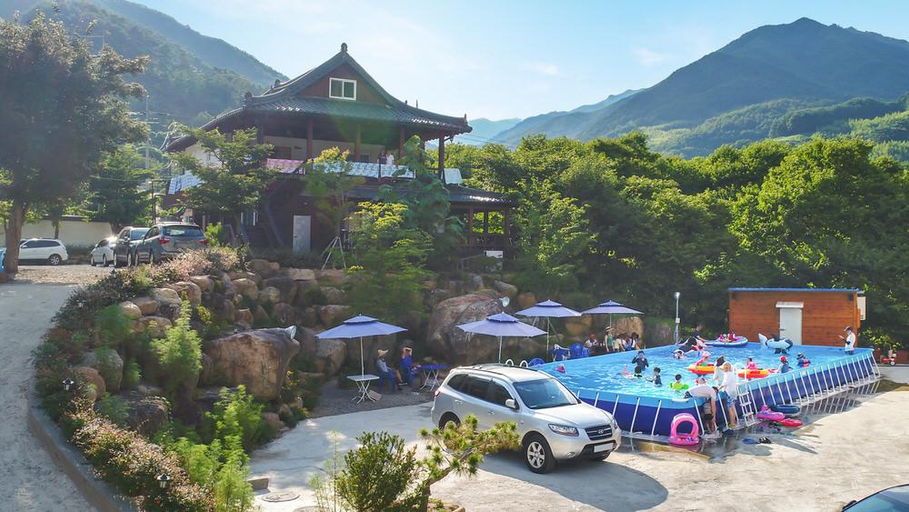Exterior & Views 4, Sancheong Cheonrihyang Pension, Sancheong