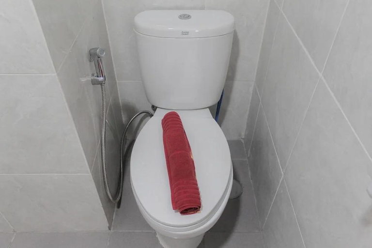 Bathroom 3, Comfort Minimalist Studio at Parkland Avenue Apartment, Tangerang Selatan